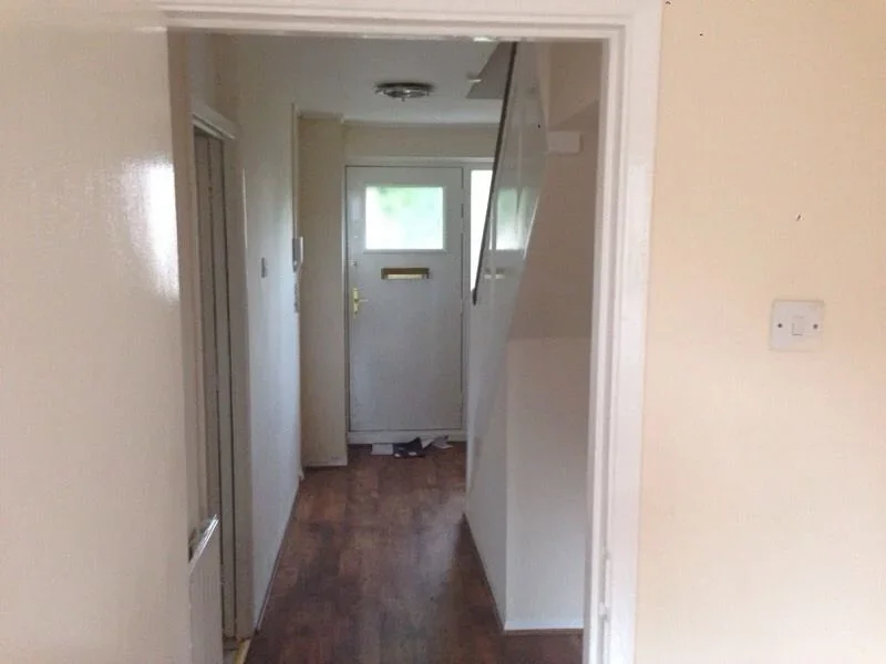 Flat Scoulding Road in Greater London
