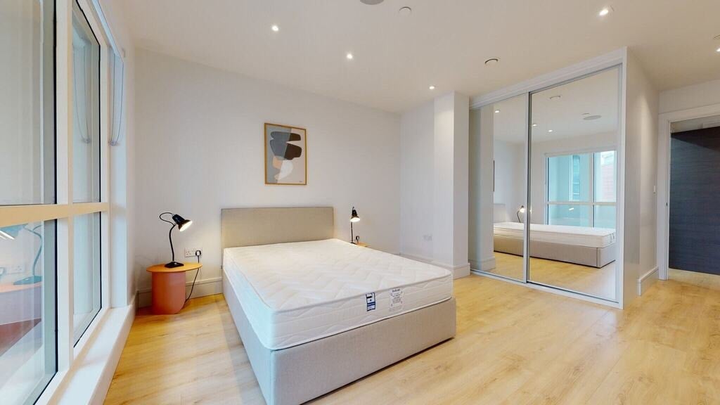 Flat Humphry Repton Lane in Greater London