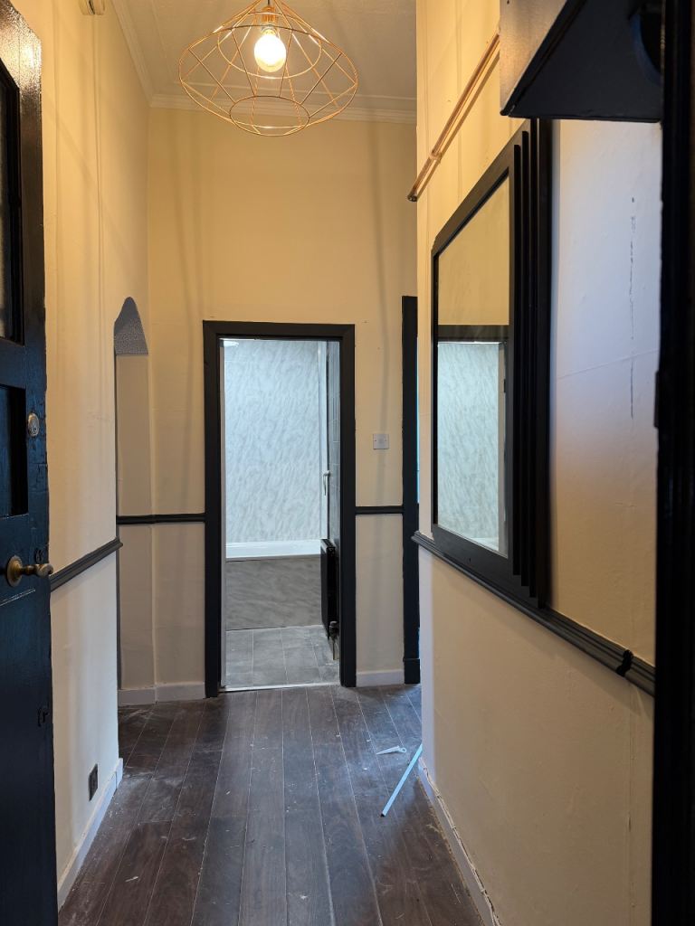 Flat Barterholm Road in Paisley