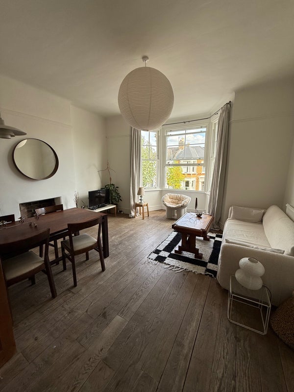 Flat Osbaldeston Road in Greater London