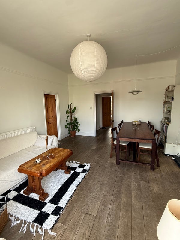 Flat Osbaldeston Road in Greater London