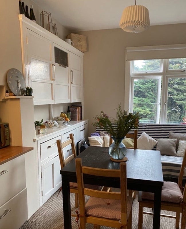 Room Finchley Road in Greater London