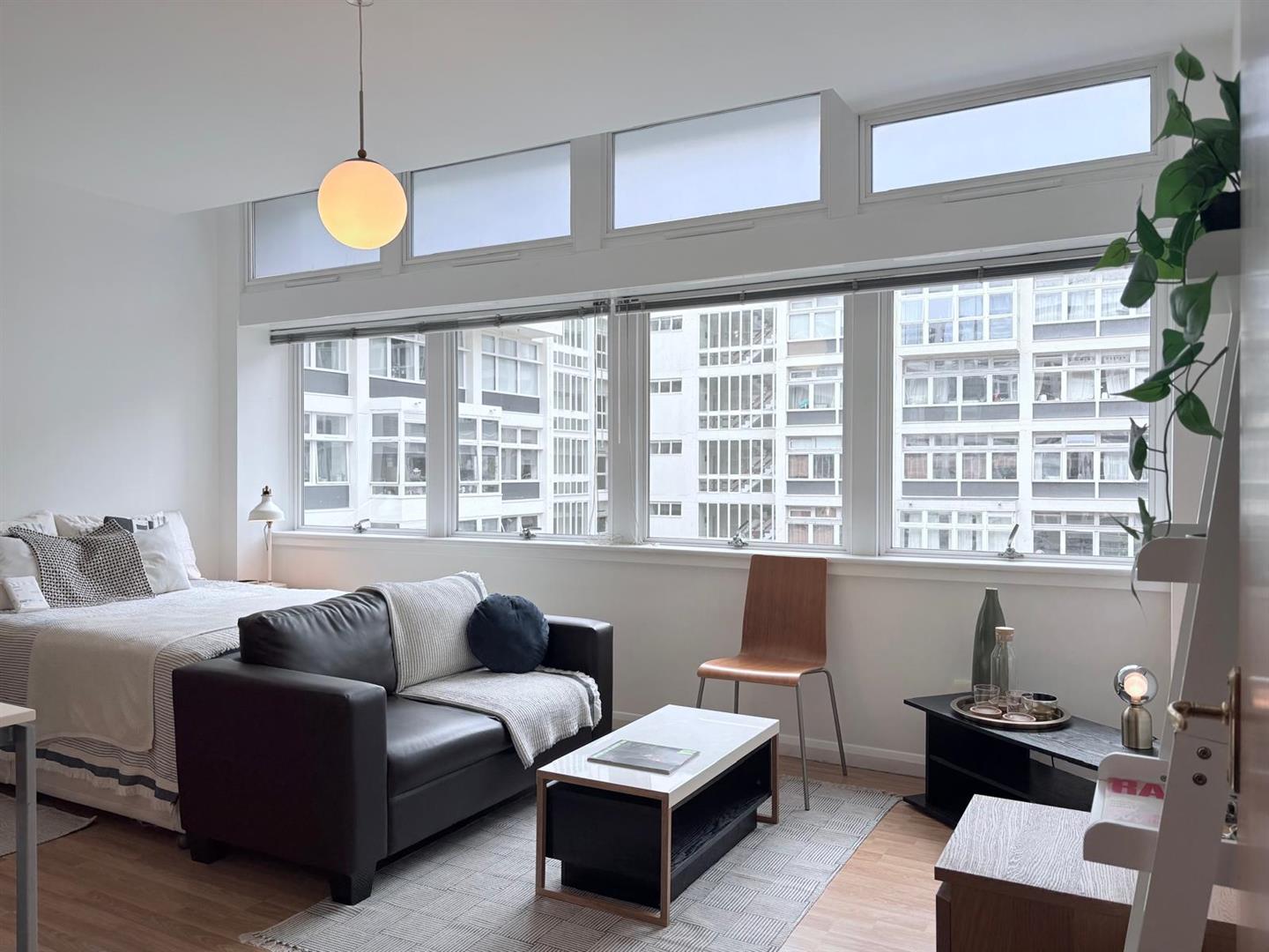 Flat Newington Causeway in Greater London