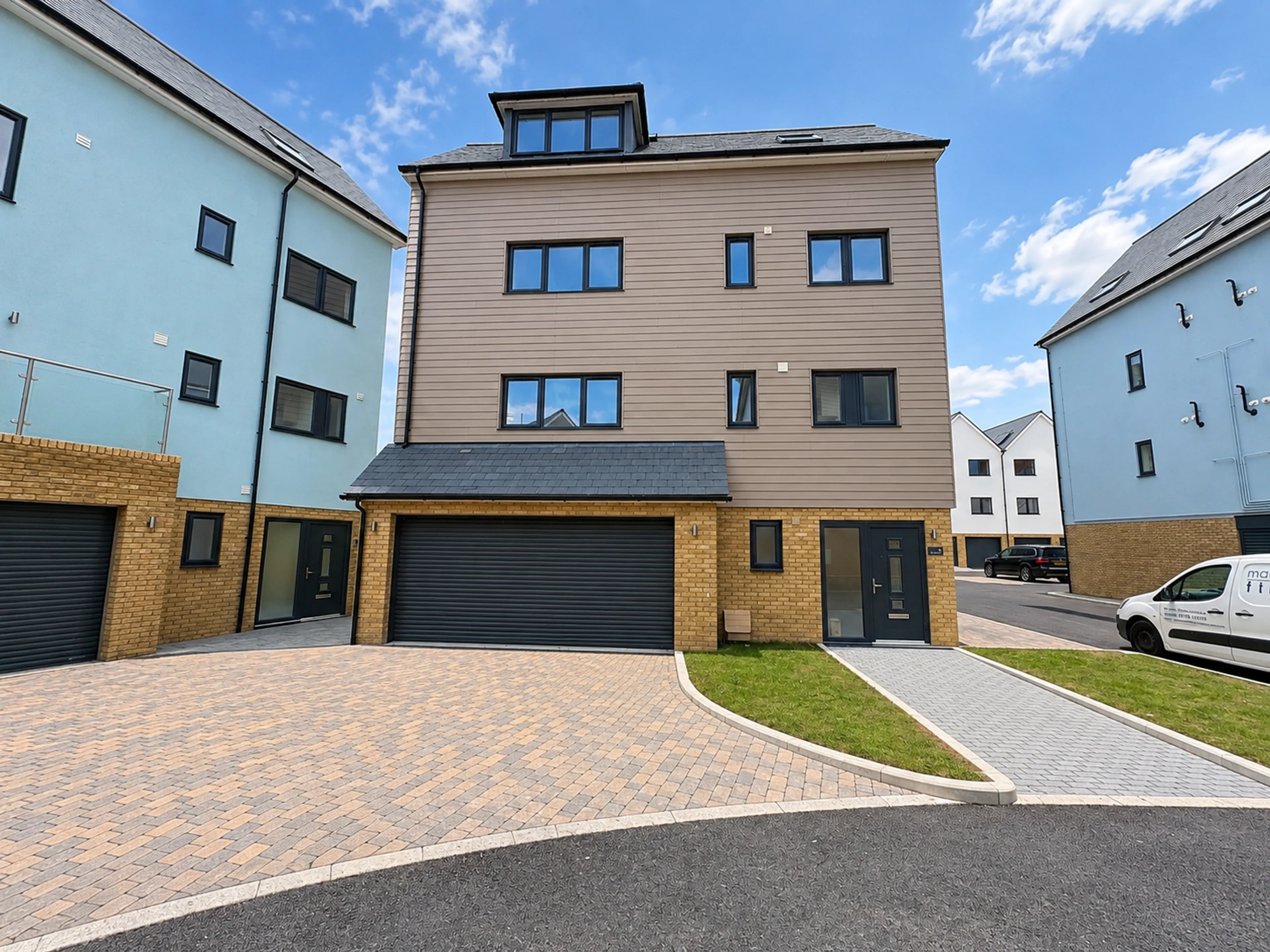 House Links Crescent in St Mary in the Marsh