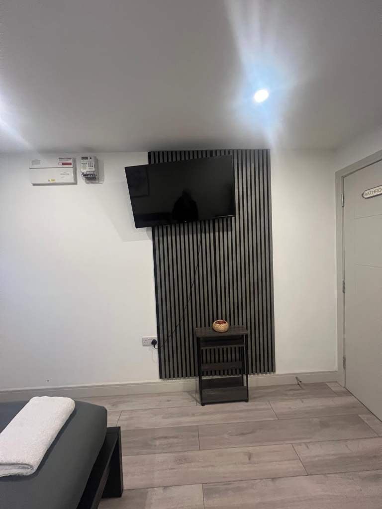 Flat Brigstock Road in Greater London