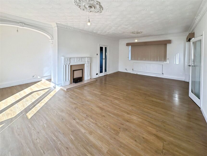 House Hall Villa Lane in Doncaster
