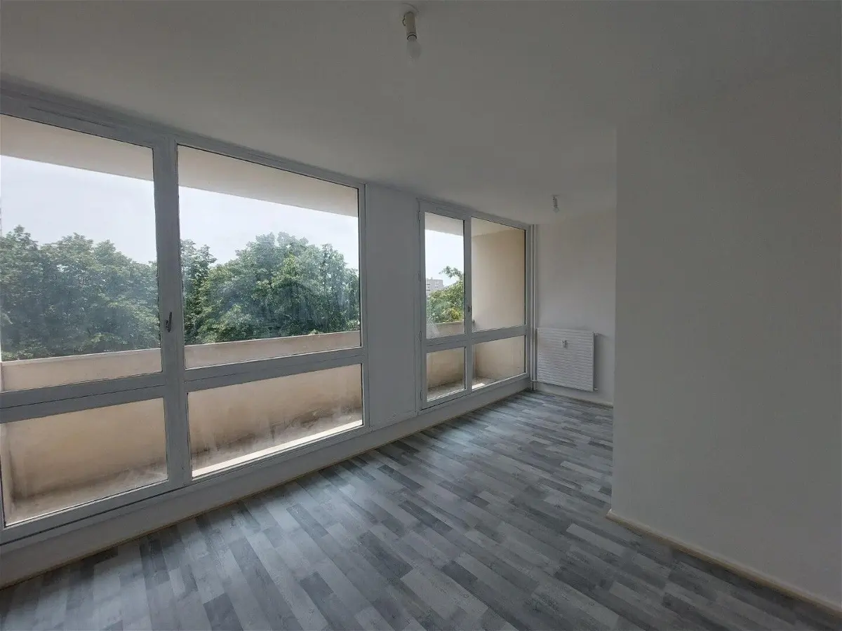 Appartement Rue du Cimetière à Villeurbanne