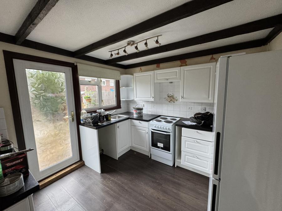 House Ellman Road in Crawley