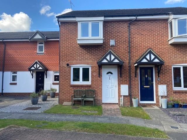 House Eyston Drive in Walton on Thames