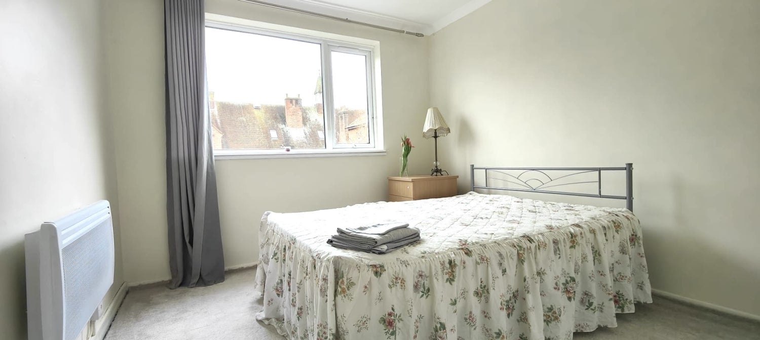 Flat Pembroke Court in Oxford