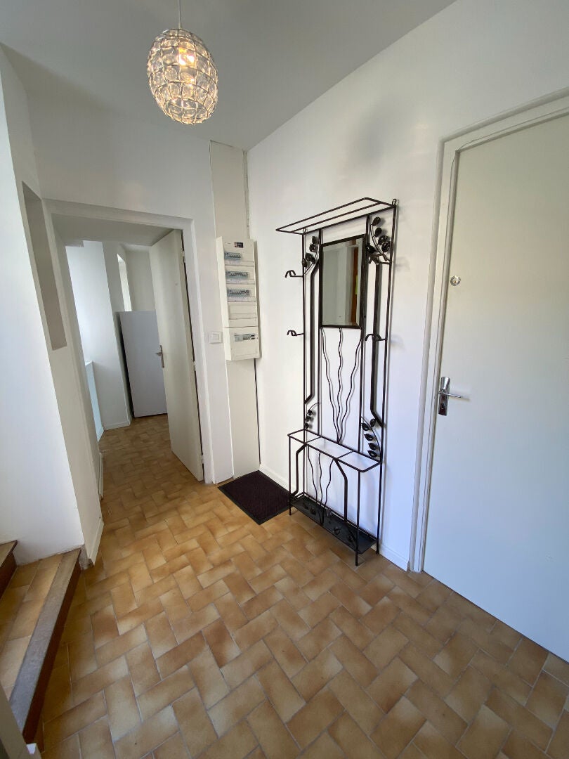 Flat Rue de la Fontaine in Carlipa