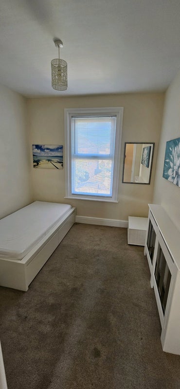 Room Cyril Road in Bournemouth