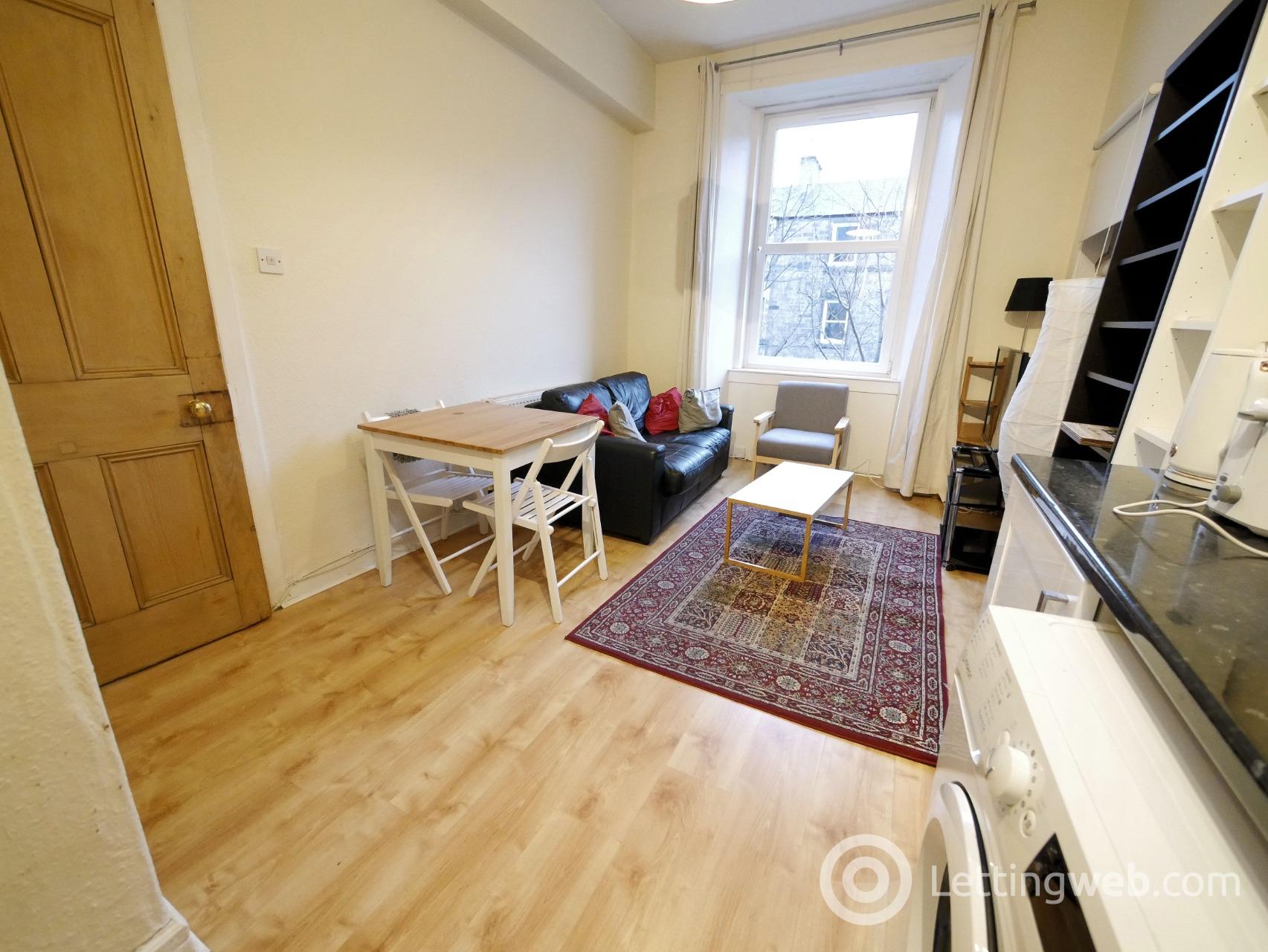 Flat Caledonian Road in City of Edinburgh