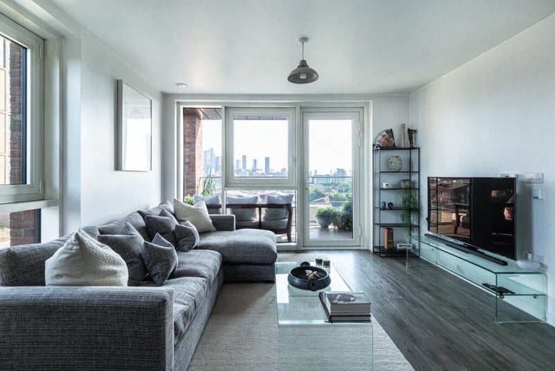 Room Bailey Street in Greater London