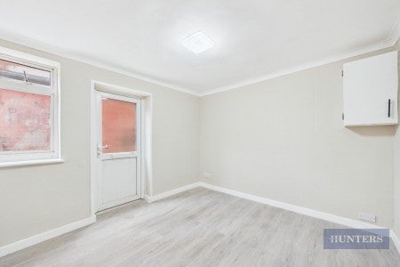 Flat Golden Grove in Southampton