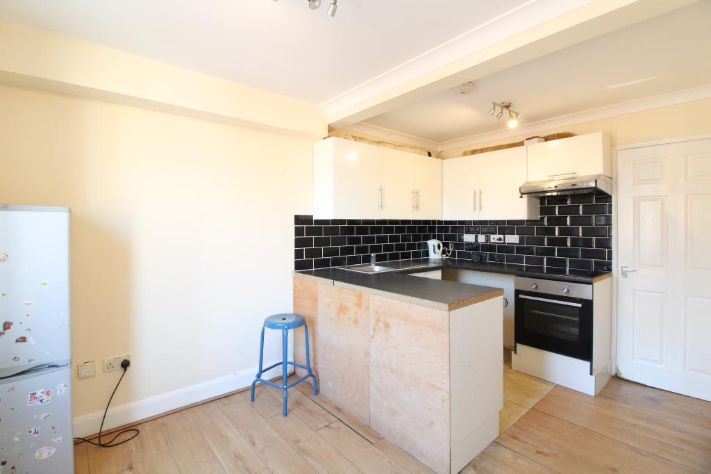 Flat Clovelly Road in Southampton