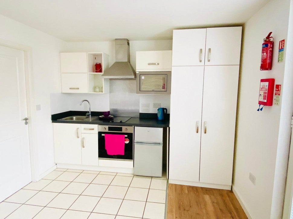Flat Quainton Road in Leicester