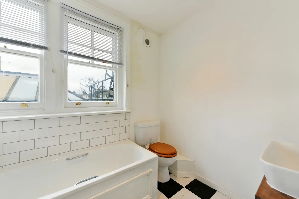 Flat Hornsey Road in Greater London