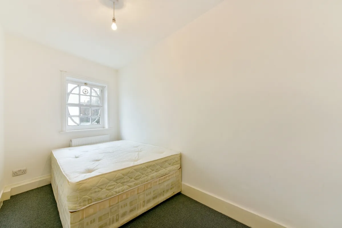 Flat Hornsey Road in Greater London