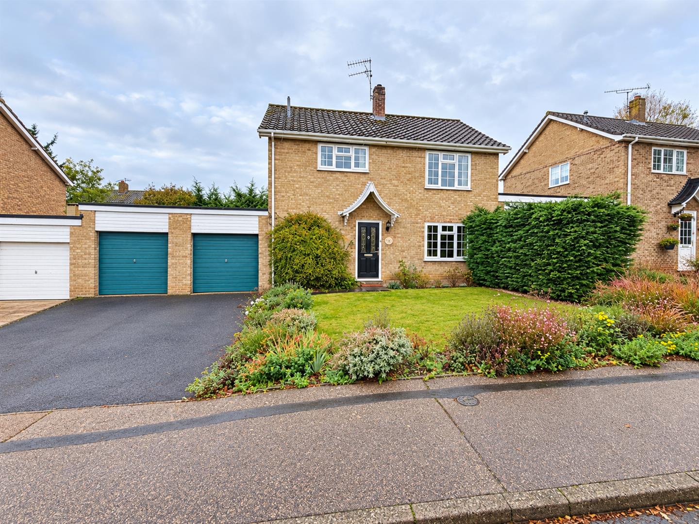 House Orchard Way in West Suffolk