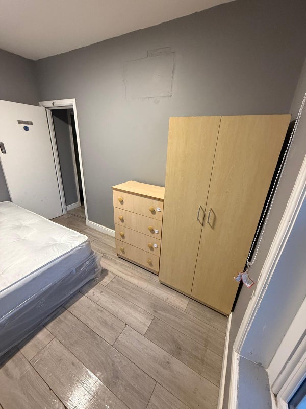 Room Willowbrook Close in North West Leicestershire