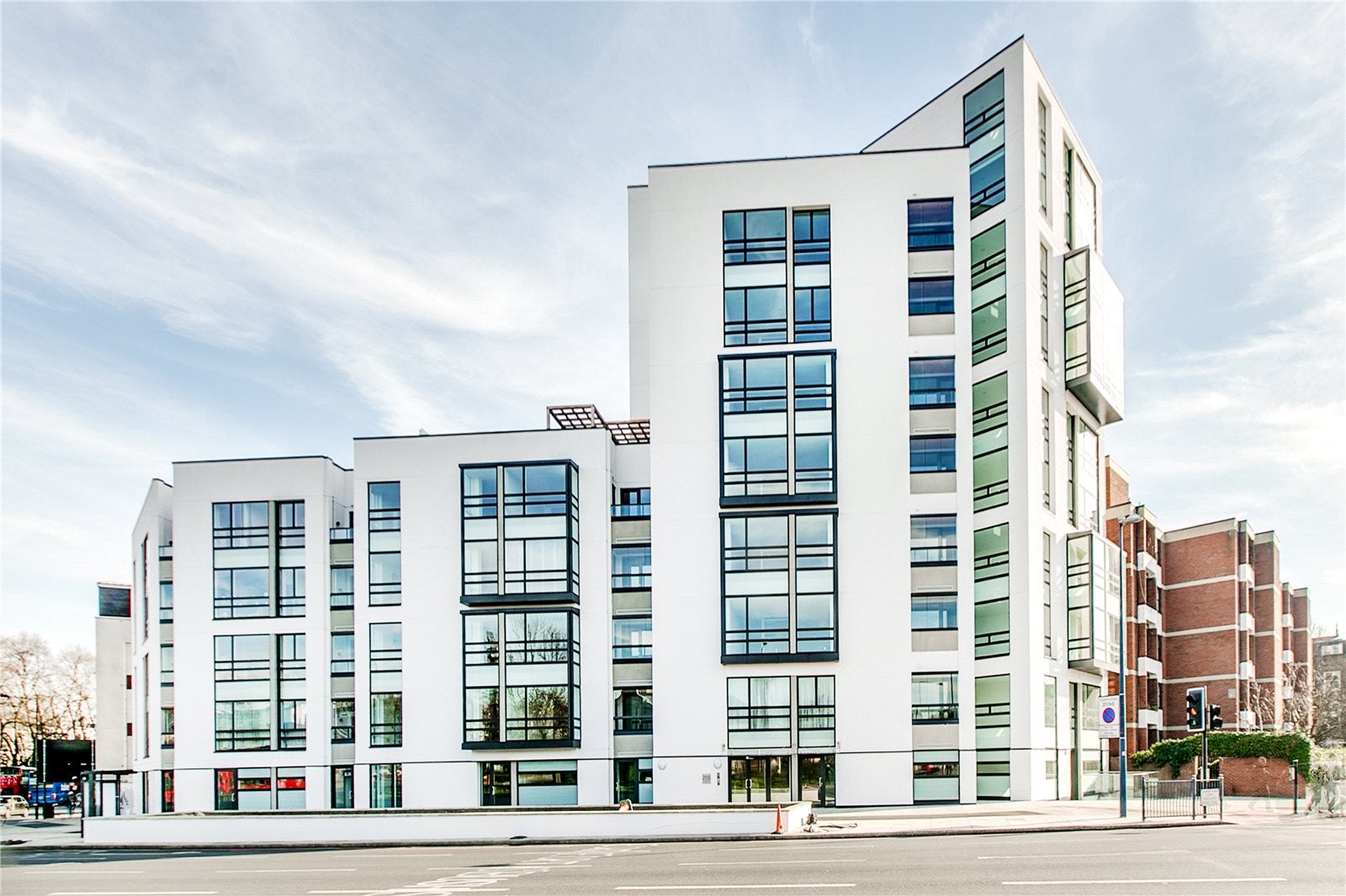 Flat Holland Park Avenue in Greater London
