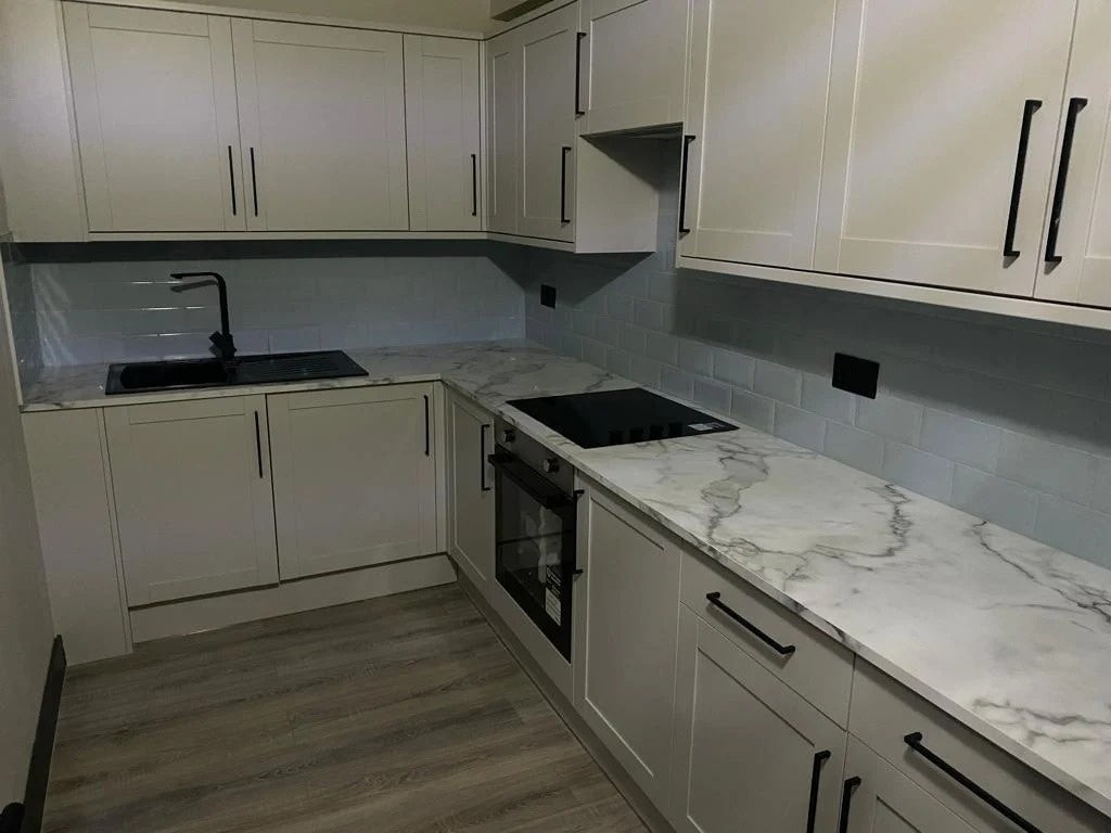 Flat Aberford Road in Hertsmere