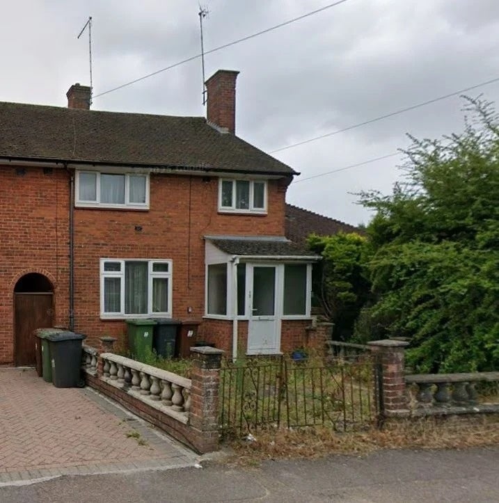 Flat Aberford Road in Hertsmere