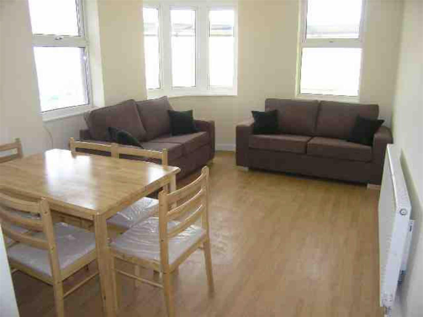 Flat Finchley Lane in Greater London