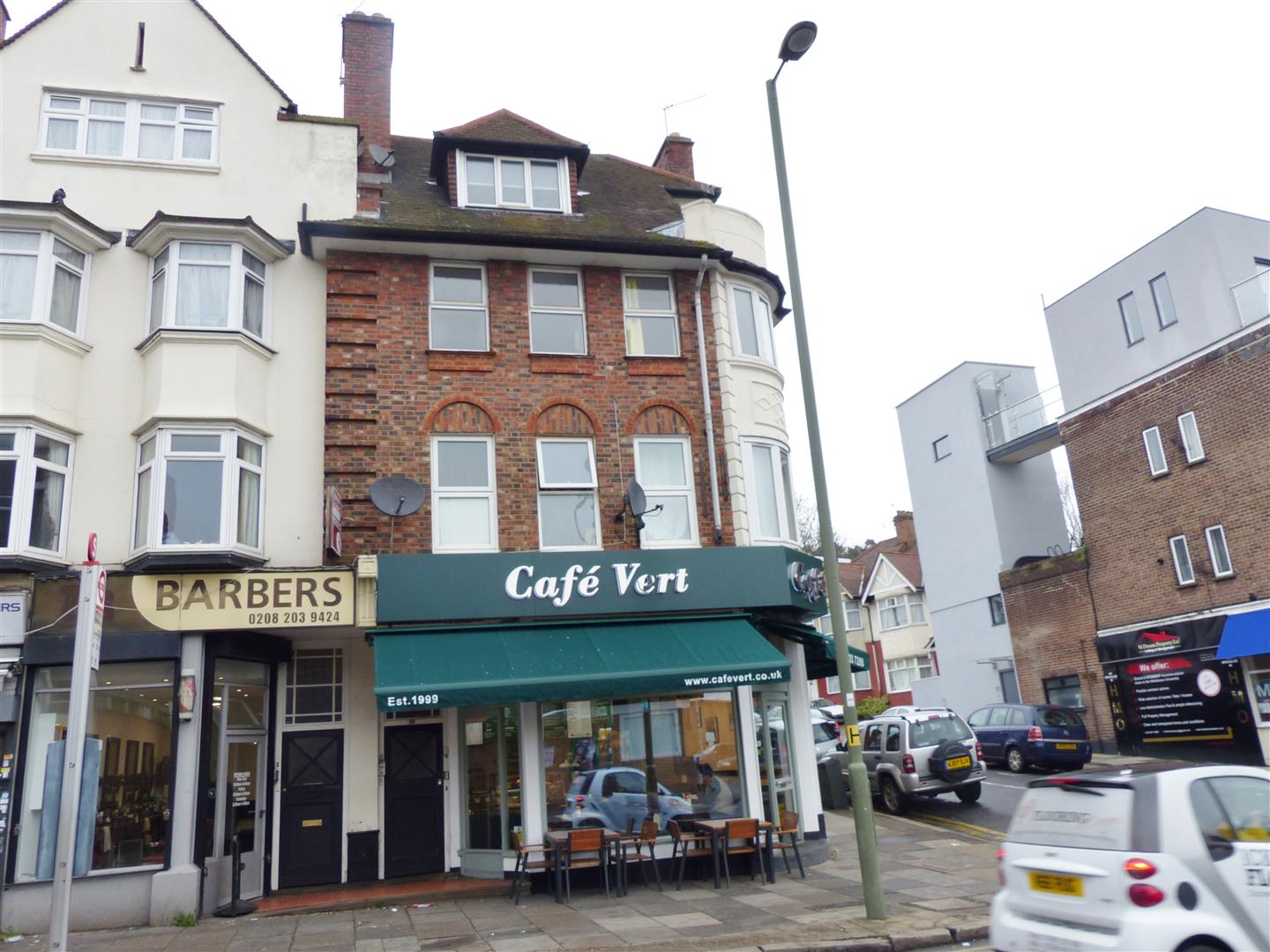 Flat Finchley Lane in Greater London