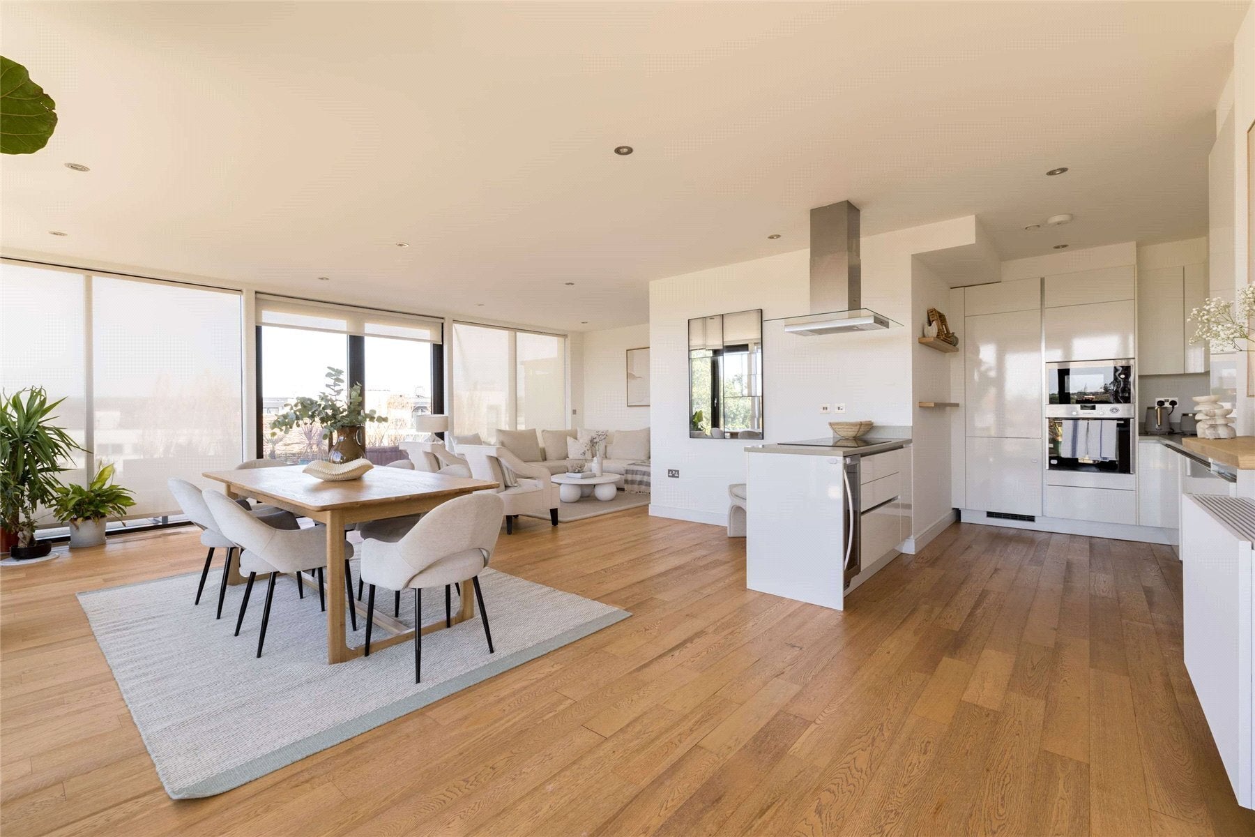 Flat Elgin Avenue in City of Westminster