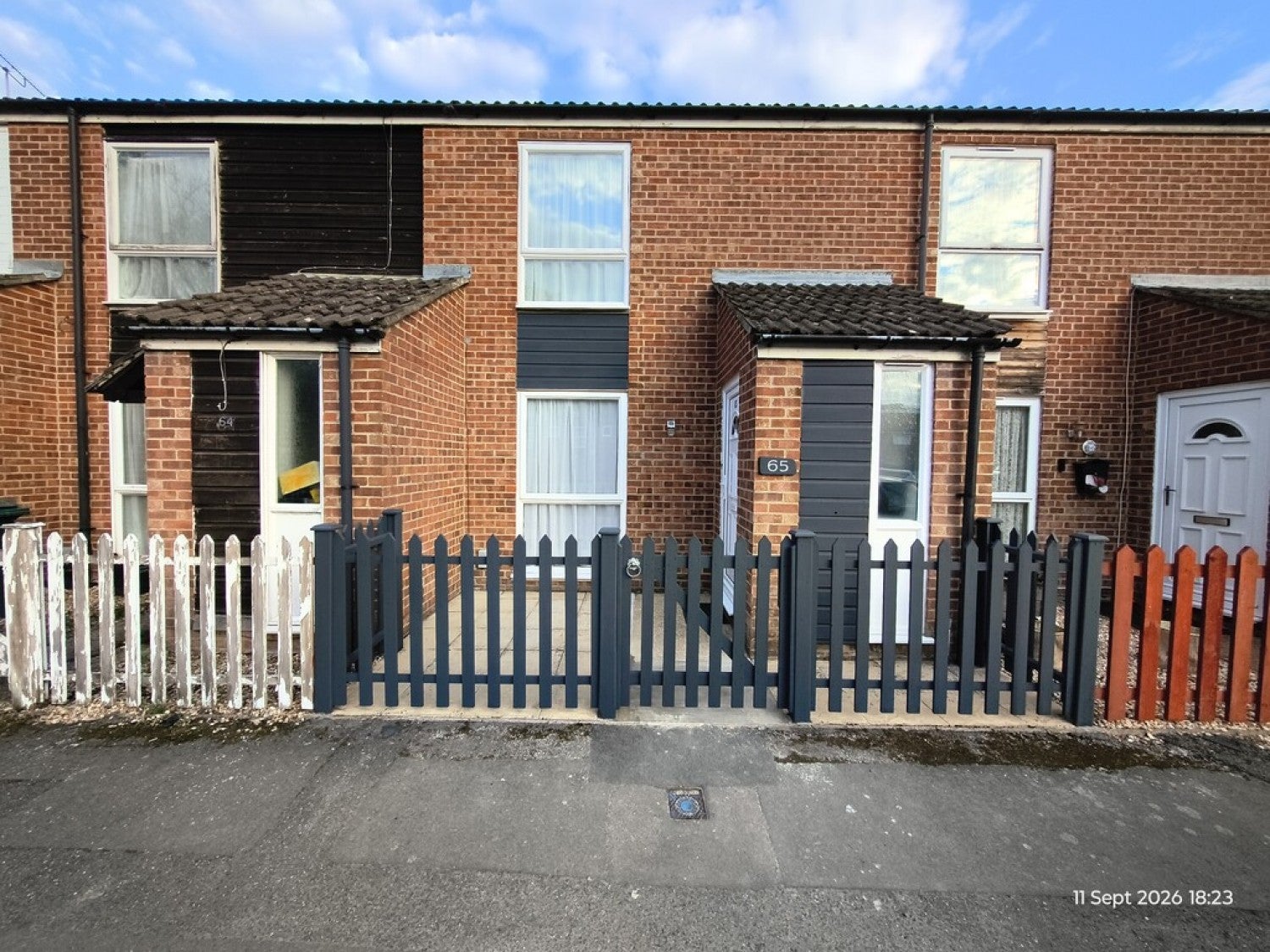 House Hillbrow Lane in Ashford