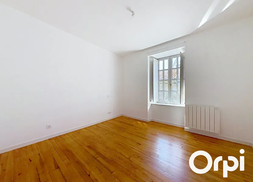 Flat Rue Sorel in Saint-Flour