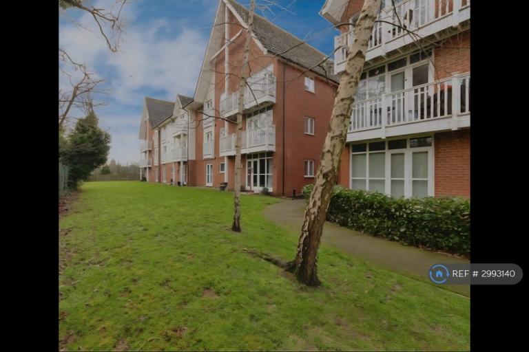 Flat Woodshires Road in Metropolitan Borough of Solihull