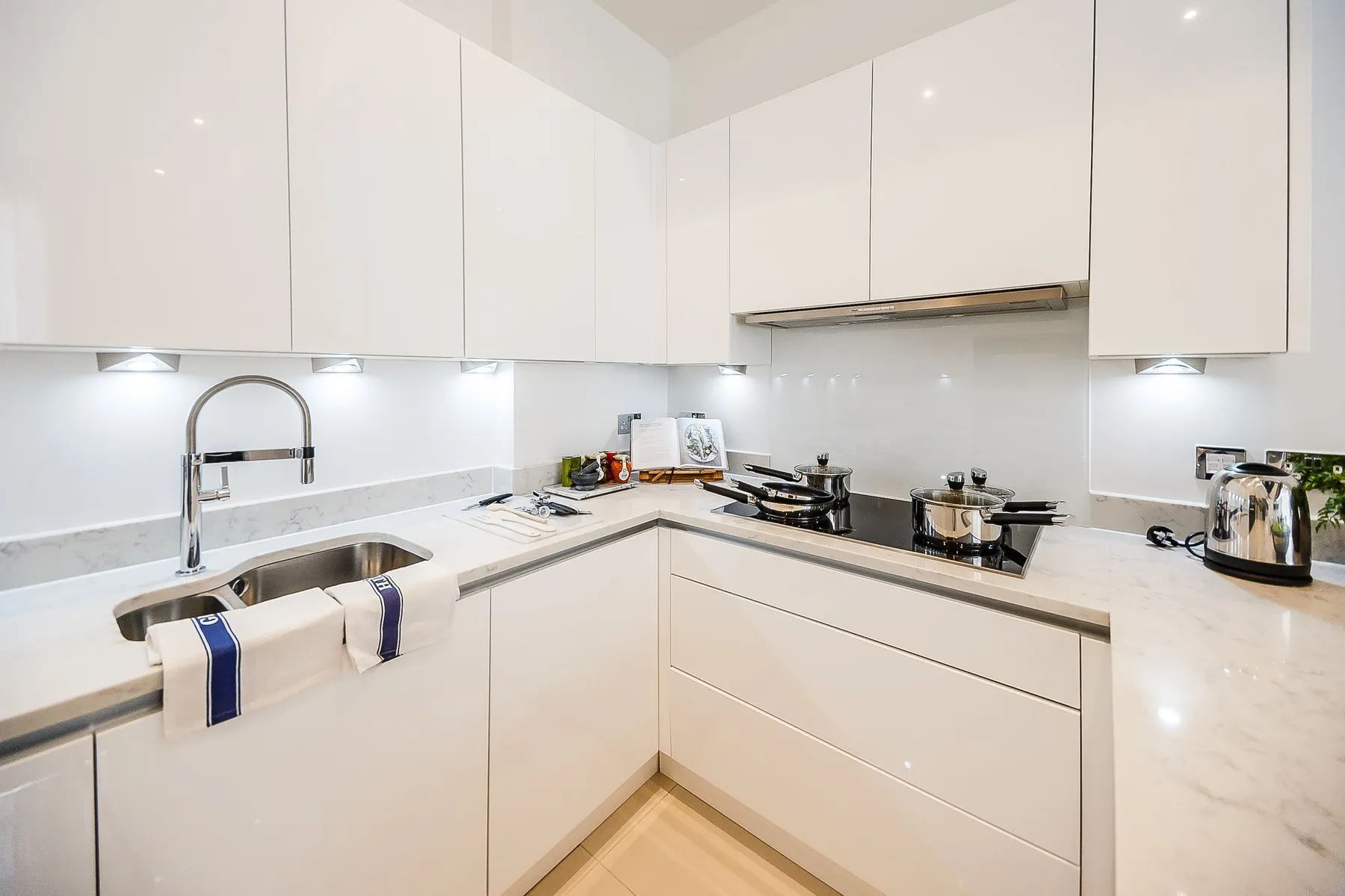 Flat Rainville Road in Greater London