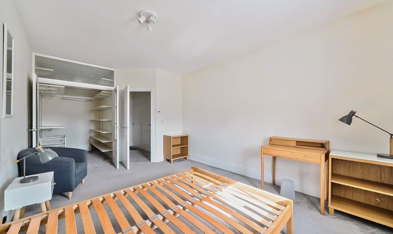 Flat Sanders Walk in Harrogate