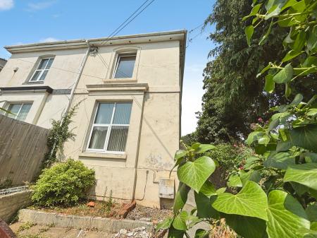 Flat St Stephen's Road in Saltash