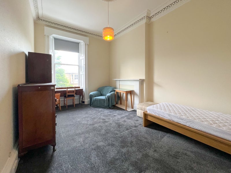 Flat Morningside Road in City of Edinburgh