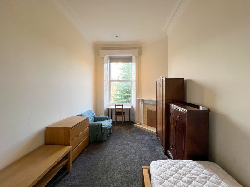 Flat Morningside Road in City of Edinburgh