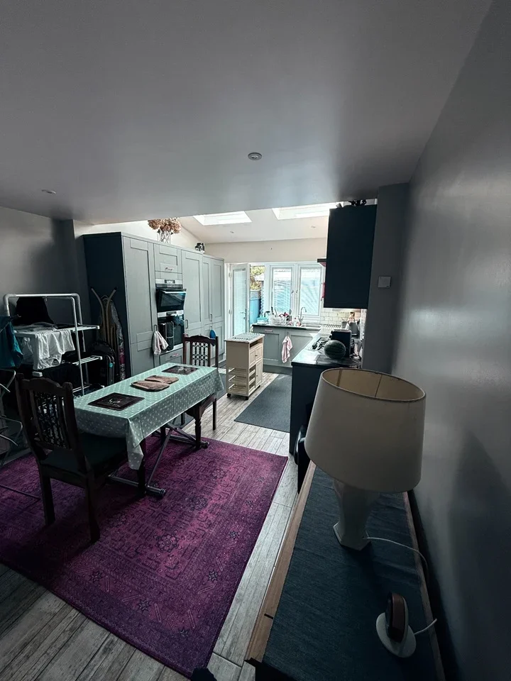 Room Sybil Phoenix Close in Greater London