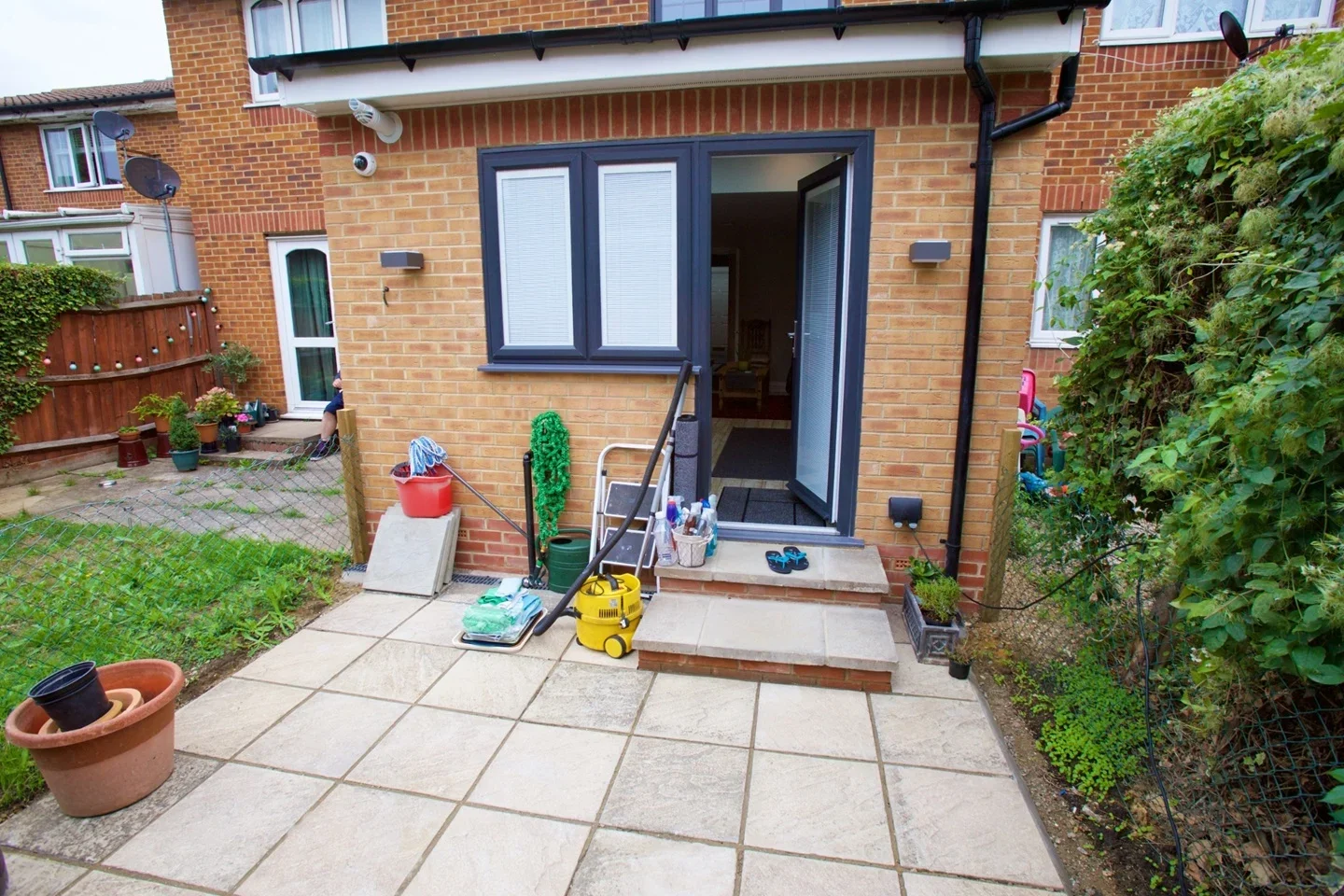 Room Sybil Phoenix Close in Greater London