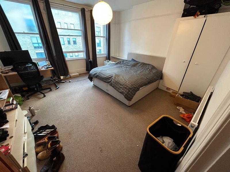 Room Fulham High Street in Greater London
