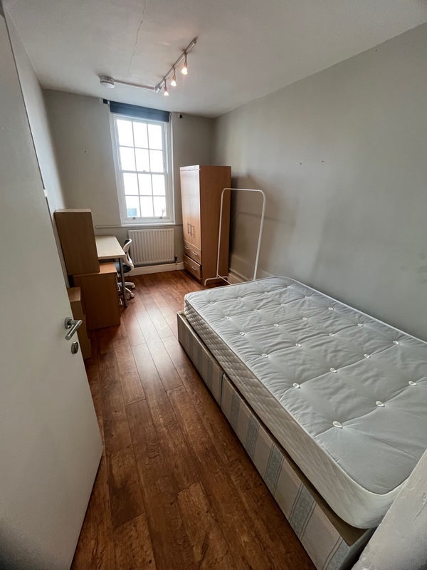 Room Leather Lane in Greater London