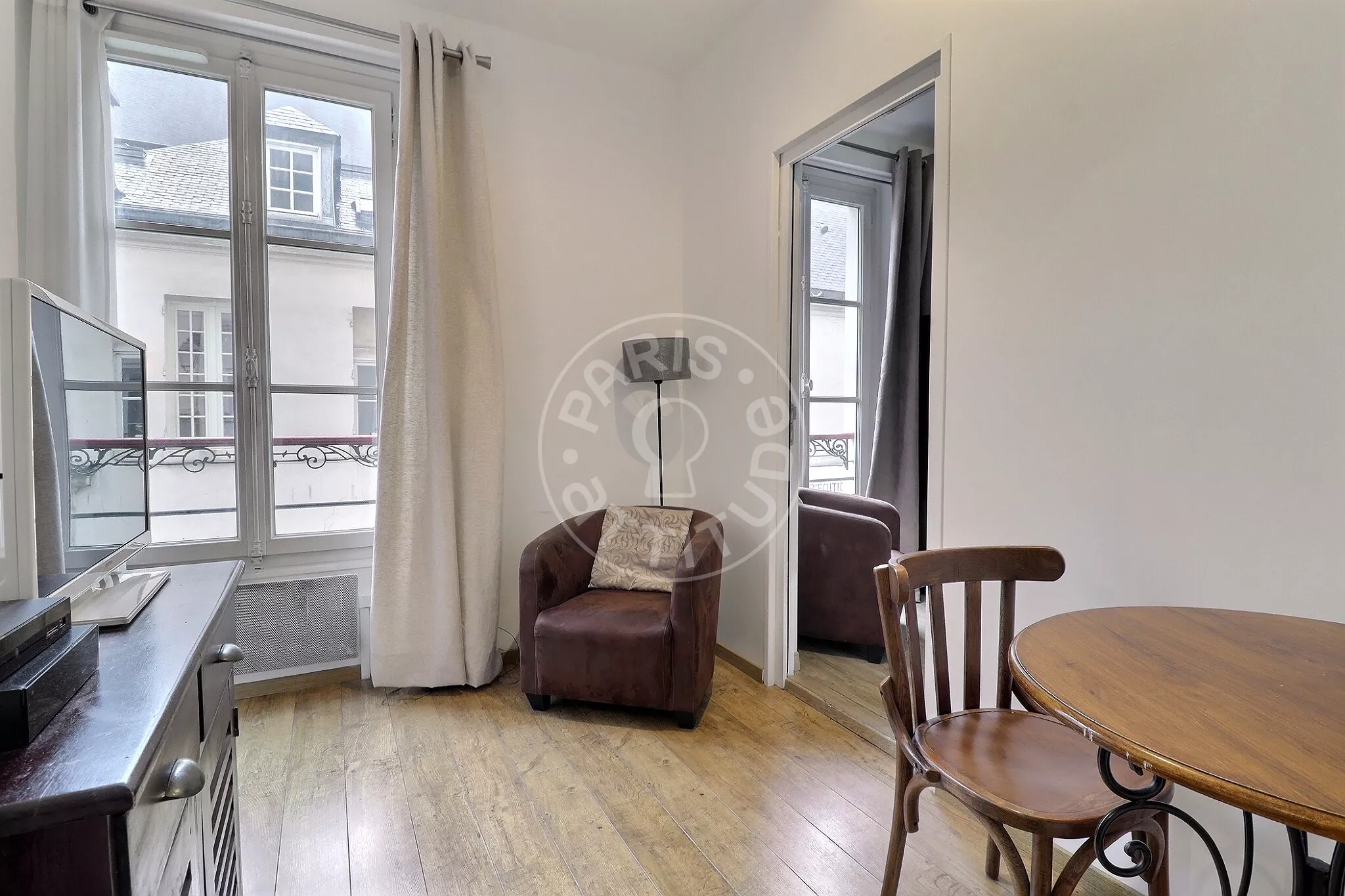 Flat Rue Daubenton in Paris