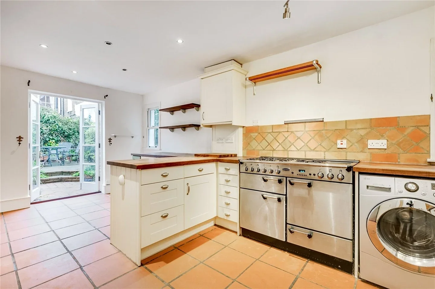 House Gaskarth Road in Greater London