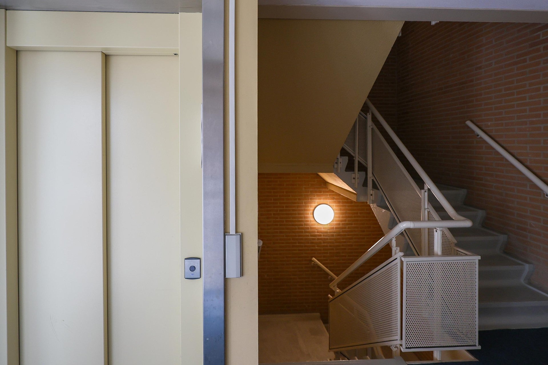 Tussenwoning te koop: Brinklaan 11, Bussum