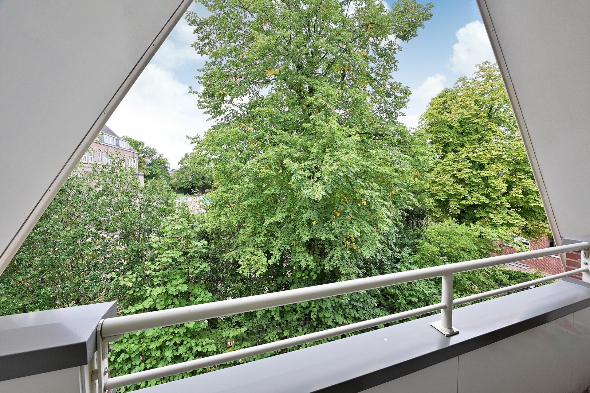 Tussenwoning te koop: Brinklaan 11, Bussum