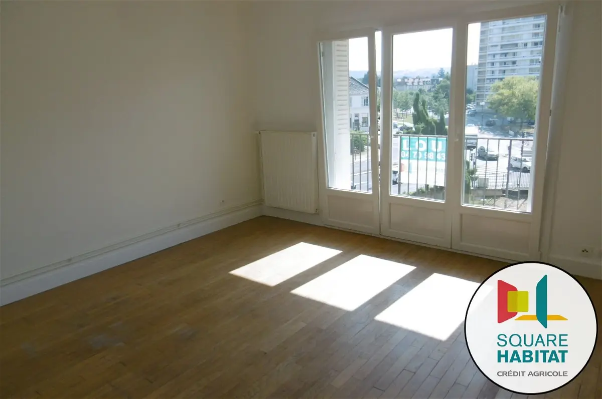 Flat Rue Antoinette Mizon in Cusset