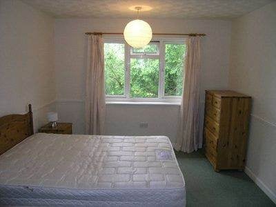 Flat Hulse Road in Southampton