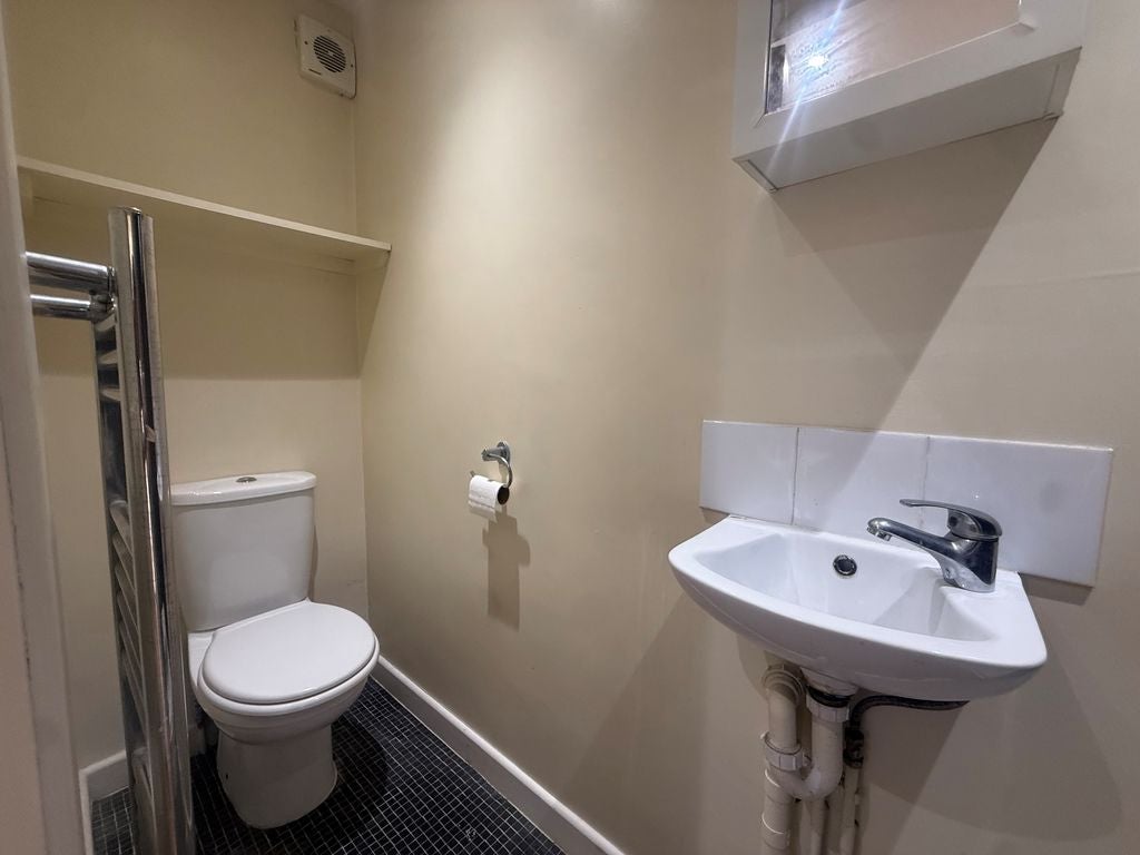 Room Spitalfield Lane in Chichester